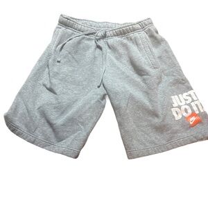 Nike Men's Athletic Shorts in Light Gray